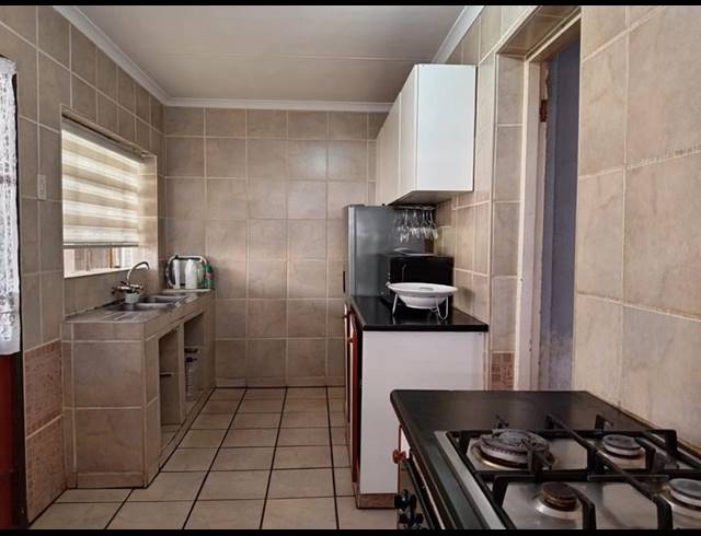 3 BEDROOM HOUSE FOR SALE IN GERDVIEW